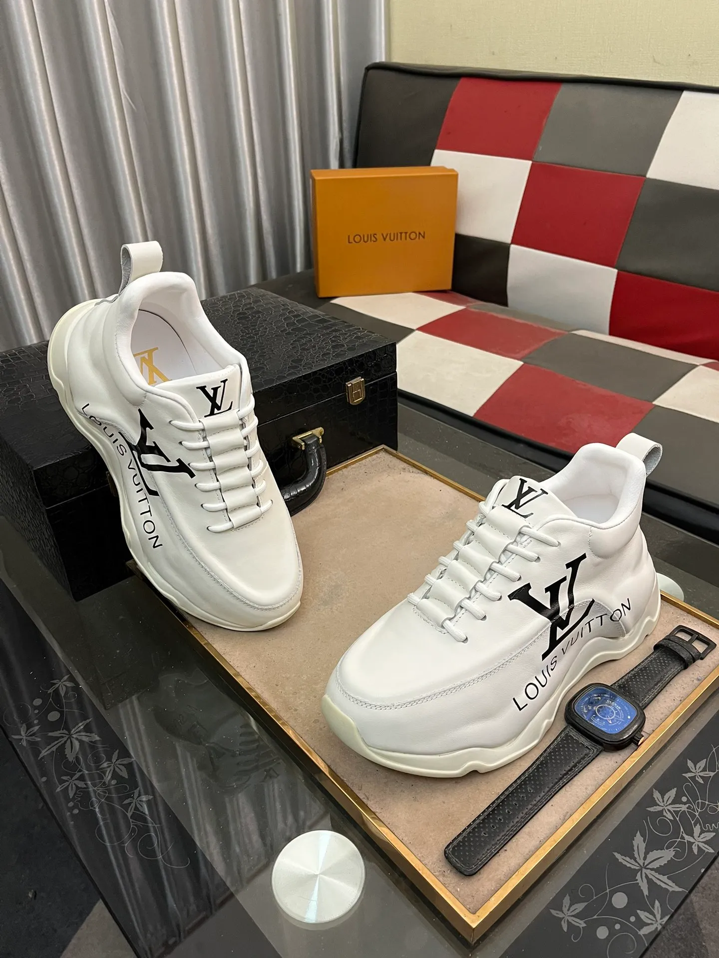 Men's shoes 💰640⌚️⌚️ (GUCCI) Gucci official website men's casual shoes synchronization style, the upper is made of cowhide with imported new brand elements Gucci, showing a good atmosphere, simple design and slip-on style, super versatile, 🐷 leather lining, rubber outsole, size 38-44